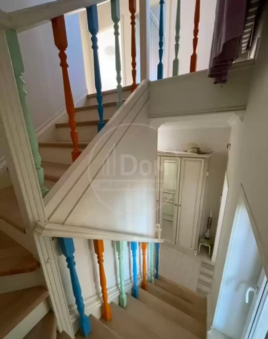 1000311757