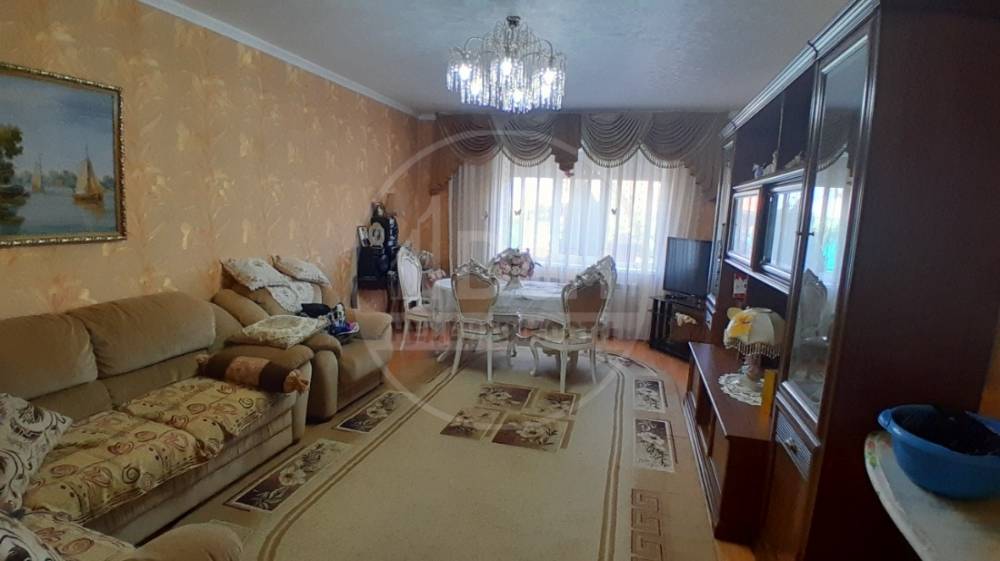 Зал