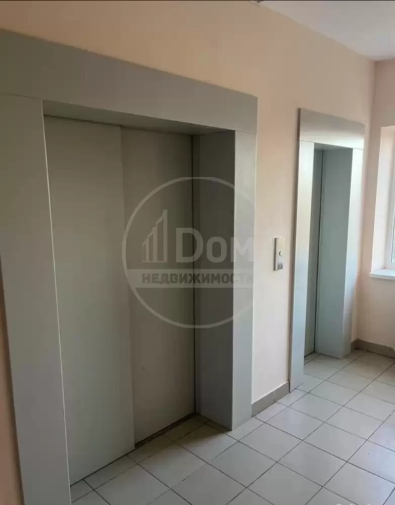 1000298427